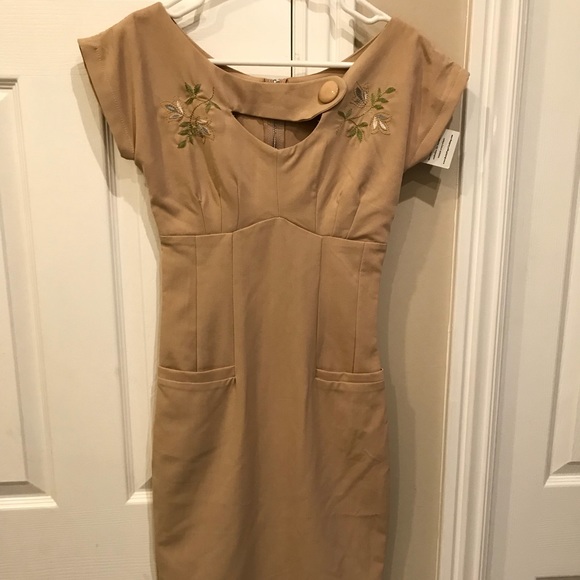 Beige Pencil Dress Tatyana Bettie Page 50’s Pin-Up - Picture 8 of 8